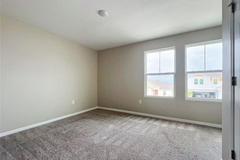 Casa en alquiler en Winter Haven, Florida, 5 dormitorios, 234.39 m2 № 1554110 - foto 11