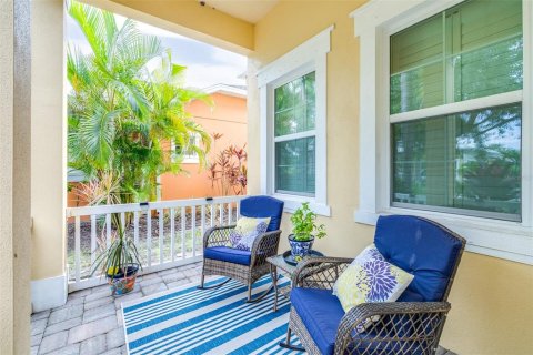 Casa en venta en Apollo Beach, Florida, 4 dormitorios, 240.8 m2 № 1787561 - foto 5