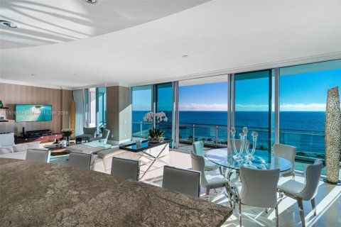 Condo in Bal Harbour, Florida, 2 bedrooms  № 1794021 - photo 18