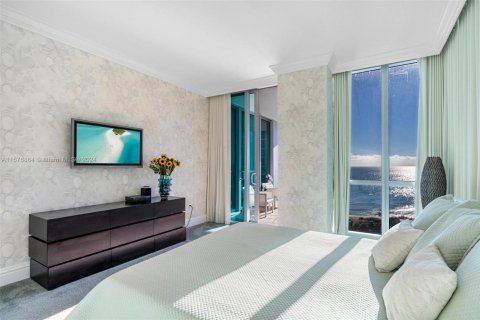 Condo in Bal Harbour, Florida, 2 bedrooms  № 1794021 - photo 17