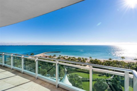Condo in Bal Harbour, Florida, 2 bedrooms  № 1794021 - photo 2