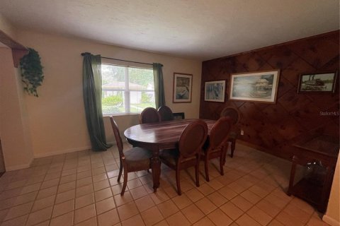 House in Dunnellon, Florida 3 bedrooms, 184.23 sq.m. № 1912924 - photo 8