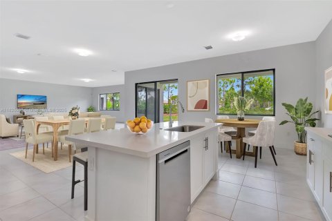 Villa ou maison à vendre à Ave Maria, Floride: 4 chambres, 370.22 m2 № 1794732 - photo 13