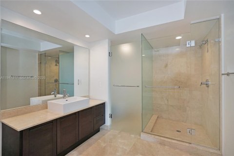 Condo in Sunny Isles Beach, Florida, 3 bedrooms  № 2003912 - photo 4