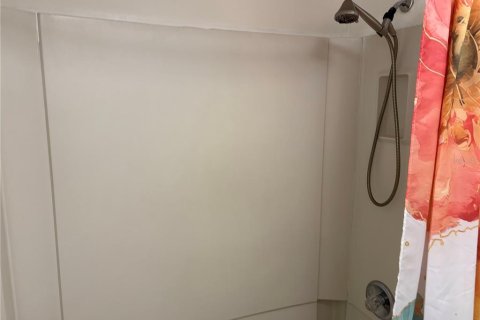 Condo in Clearwater, Florida, 2 bedrooms  № 1845002 - photo 12