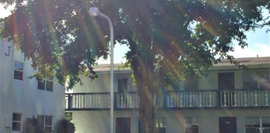 Condo à West Palm Beach, Floride, 1 chambre  № 2389514