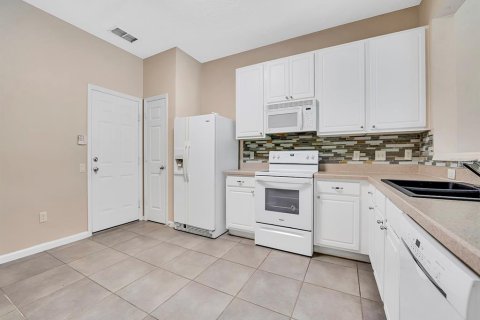 Touwnhouse à louer à Winter Park, Floride: 3 chambres, 156.26 m2 № 2157929 - photo 7