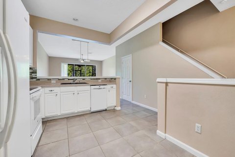 Touwnhouse à louer à Winter Park, Floride: 3 chambres, 156.26 m2 № 2157929 - photo 6