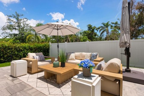 House in Sarasota, Florida 4 bedrooms, 251.86 sq.m. № 1786436 - photo 19