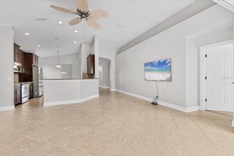 House in Venice, Florida 3 bedrooms, 190.45 sq.m. № 1796731 - photo 6