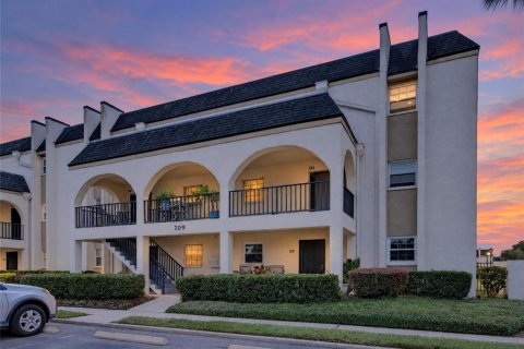 Copropriété à louer à Brandon, Floride: 2 chambres, 99.22 m2 № 2403013 - photo 3