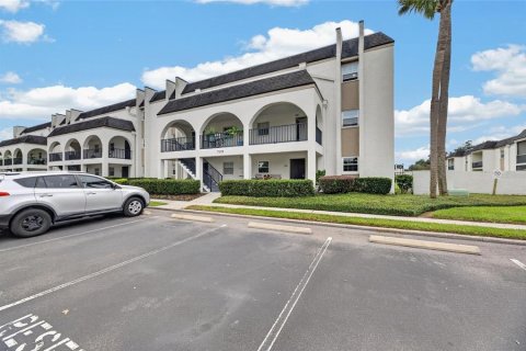 Condo à Brandon, Floride, 2 chambres  № 2403013