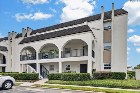Copropriété à louer à Brandon, Floride: 2 chambres, 99.22 m2 № 2403013 - photo 2