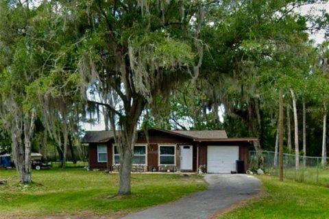House in Homosassa, Florida 2 bedrooms, 99.59 sq.m. № 2273322