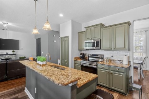 House in Clermont, Florida 4 bedrooms, 297.29 sq.m. № 2144629 - photo 18