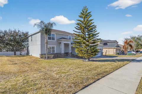 House in Clermont, Florida 4 bedrooms, 297.29 sq.m. № 2144629 - photo 3