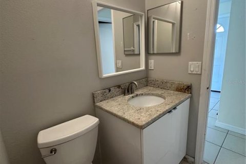 Touwnhouse à vendre à Orlando, Floride: 3 chambres, 125.6 m2 № 1911675 - photo 8