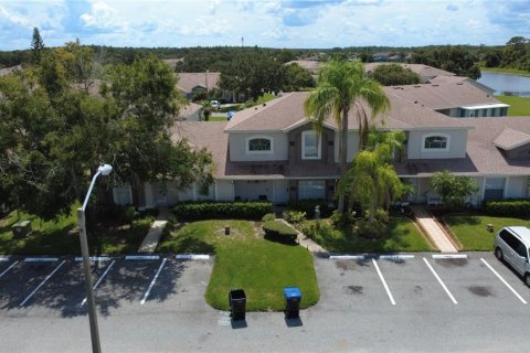 Touwnhouse à vendre à Orlando, Floride: 3 chambres, 125.6 m2 № 1911675 - photo 1
