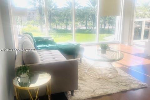 Condo in Bal Harbour, Florida, 1 bedroom  № 2074104 - photo 2