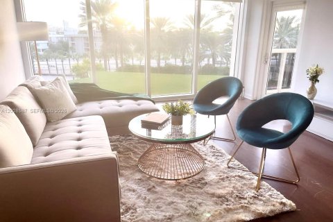 Condo in Bal Harbour, Florida, 1 bedroom  № 2074104