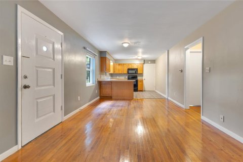 House in Ocklawaha, Florida 3 bedrooms, 103.68 sq.m. № 1690851 - photo 12