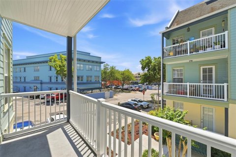 Condo in Celebration, Florida, 1 bedroom № 2093186 - photo 6