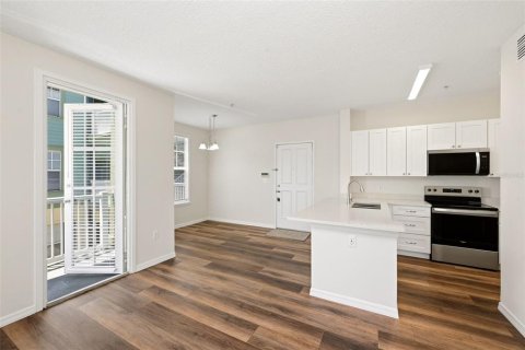 Condo in Celebration, Florida, 1 bedroom № 2093186 - photo 9