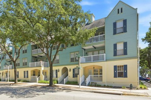 Condo in Celebration, Florida, 1 bedroom № 2093186 - photo 2