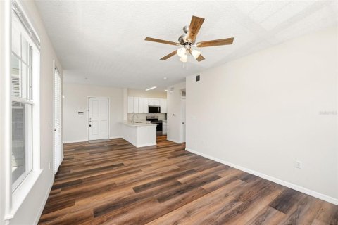 Condo in Celebration, Florida, 1 bedroom № 2093186 - photo 16