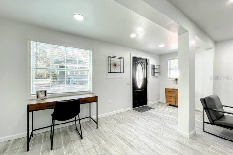 Commercial property in Orlando, Florida 231.88 sq.m. № 2095547 - photo 24