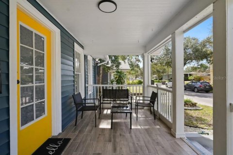 Commercial property in Orlando, Florida 231.88 sq.m. № 2095547 - photo 2