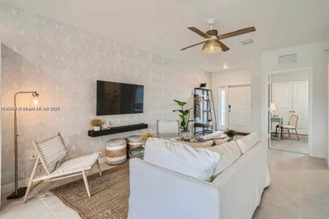 Adosado en venta en Homestead, Florida, 4 dormitorios, 127.65 m2 № 1849230 - foto 5
