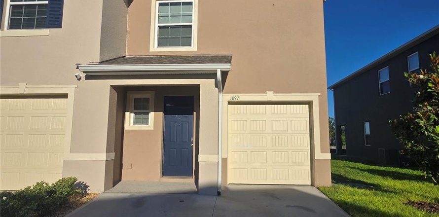Townhouse in Davenport, Florida 3 bedrooms, 163.32 sq.m. № 1803192