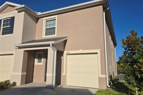Townhouse in Davenport, Florida 3 bedrooms, 163.32 sq.m. № 1803192 - photo 4