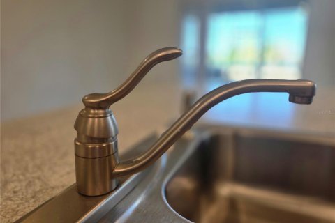 Townhouse in Davenport, Florida 3 bedrooms, 163.32 sq.m. № 1803192 - photo 9