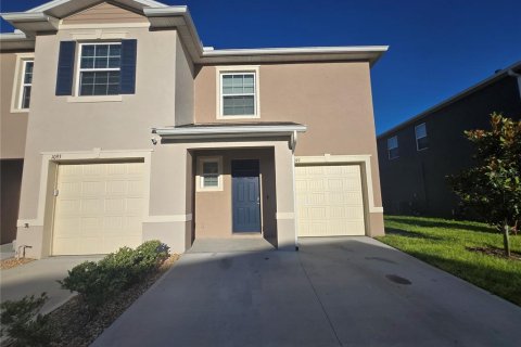 Townhouse in Davenport, Florida 3 bedrooms, 163.32 sq.m. № 1803192 - photo 2