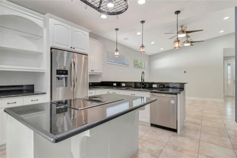 Villa ou maison à vendre à Tampa, Floride: 2 chambres, 129.41 m2 № 2431105 - photo 11