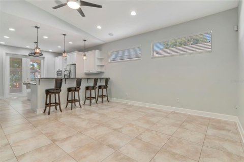 Villa ou maison à vendre à Tampa, Floride: 2 chambres, 129.41 m2 № 2431105 - photo 16