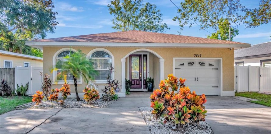 Villa ou maison à Tampa, Floride 2 chambres, 129.41 m2 № 2431105