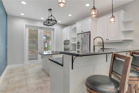 Villa ou maison à vendre à Tampa, Floride: 2 chambres, 129.41 m2 № 2431105 - photo 3