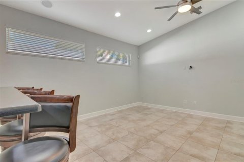 Villa ou maison à vendre à Tampa, Floride: 2 chambres, 129.41 m2 № 2431105 - photo 13