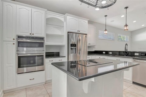 Villa ou maison à vendre à Tampa, Floride: 2 chambres, 129.41 m2 № 2431105 - photo 2