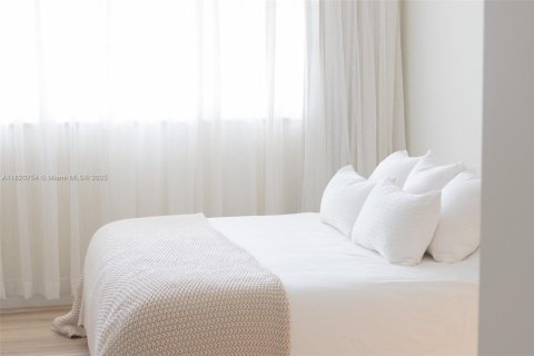 Condo in Pompano Beach, Florida, 2 bedrooms  № 1785740 - photo 13