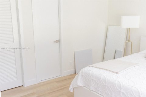 Condo in Pompano Beach, Florida, 2 bedrooms  № 1785740 - photo 27