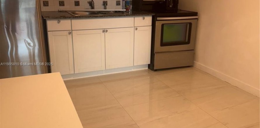 Appartement à Hialeah, Floride 1 chambre № 1956425