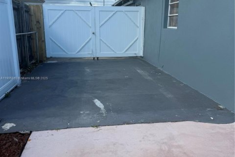 Appartement à louer à Hialeah, Floride: 1 chambre № 1956425 - photo 4