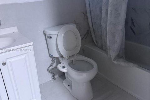 Appartement à louer à Hialeah, Floride: 1 chambre № 1956425 - photo 2