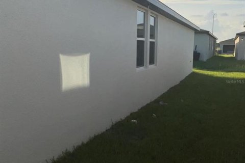 House in Winter Haven, Florida 3 bedrooms, 137.77 sq.m. № 1778815 - photo 18
