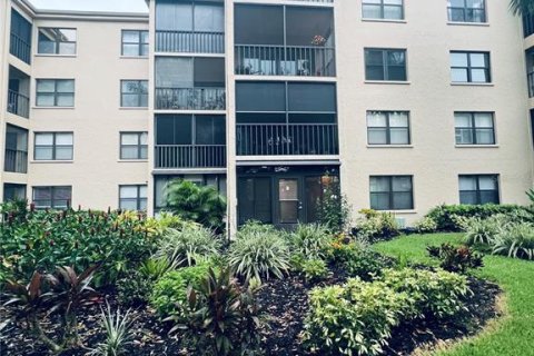Condo in Bradenton, Florida, 2 bedrooms  № 1844280 - photo 20