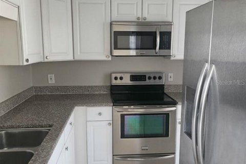 Villa ou maison à vendre à Tampa, Floride: 3 chambres, 117.8 m2 № 2416485 - photo 3